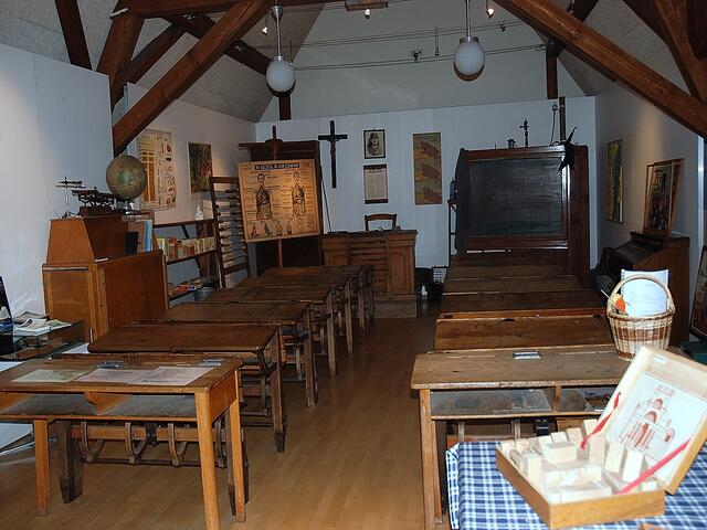 Das also ist die "Ein-Klassen-Schule" ...