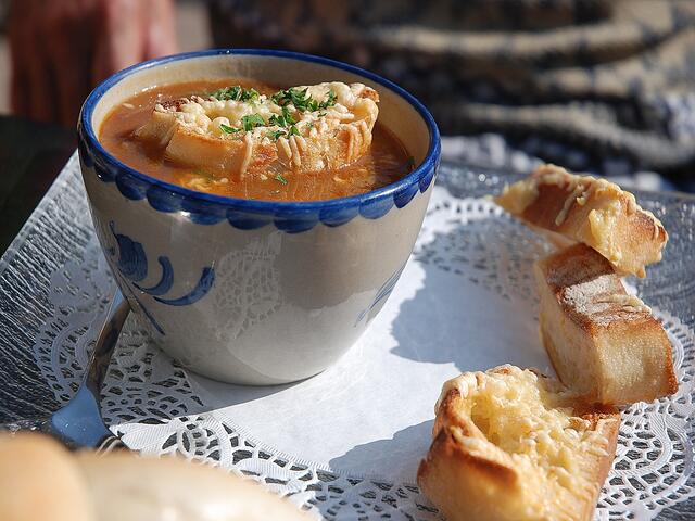 Zwiebelsuppe