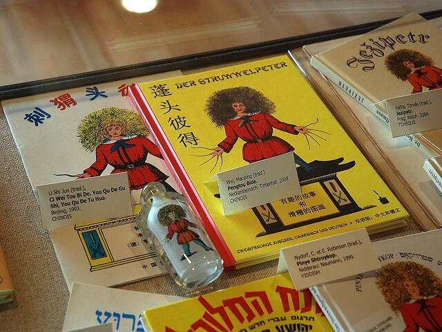 Auf Chinesisch heißt Struwwelpeter übrigens &#8222;Pengtou Bide&#8220;.