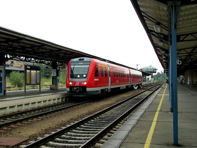 ==> 2 - Diese Züge kommen dann von Dresden und fahren weiter nach Böhmen