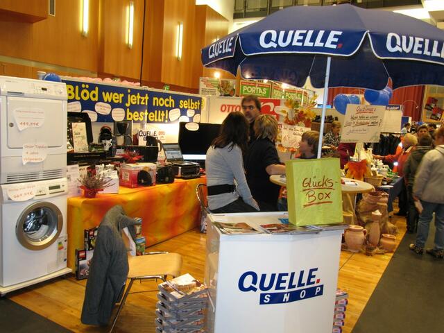 Stand vom Quelle-Shop