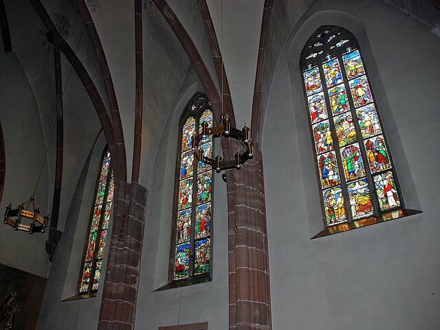 Eglise Notre-Dame de la Nativité in Saverne - Säulen und Deckengewölbe