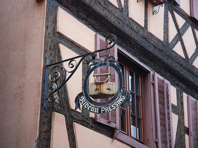 Das Schild spricht für sich, nicht wahr?