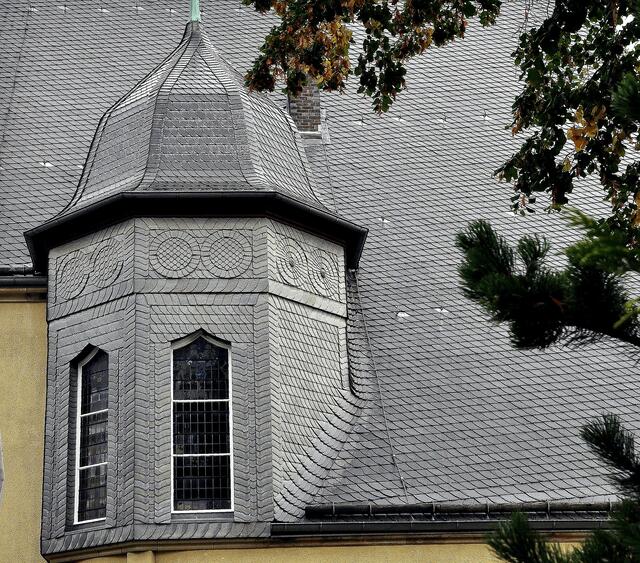 Dachdeckerkunst in Schiefer