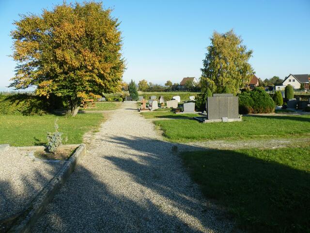 Hauptweg - Blick nach Osten