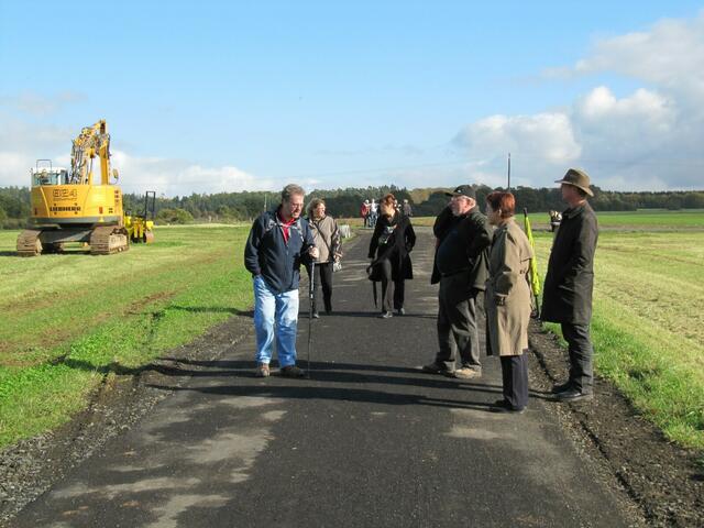 Noch gibt es hier nur Wiesen.