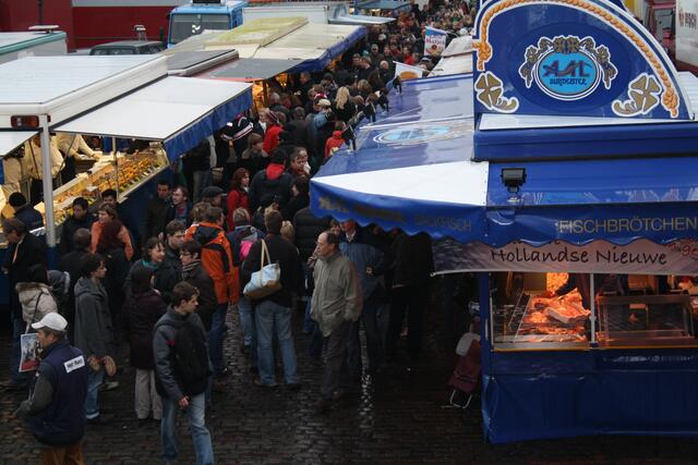 Markt voll, toll !