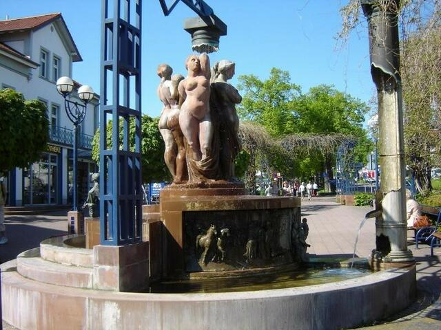 Bad Wildungen , Der Kurschattenbrunnen.