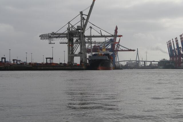 Der imposante Containerhafen
