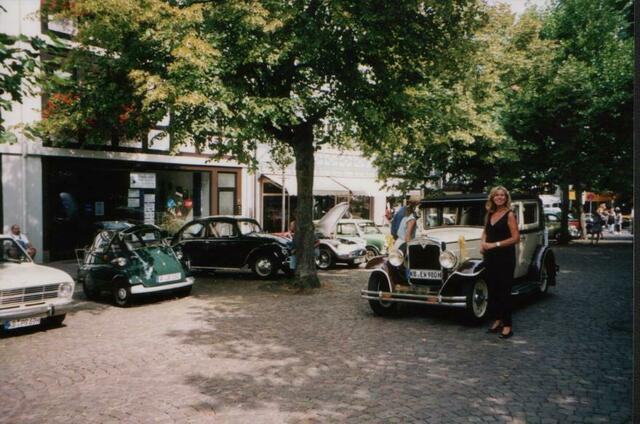 Oldtimer Schau in der Ober-und Unterstadt.