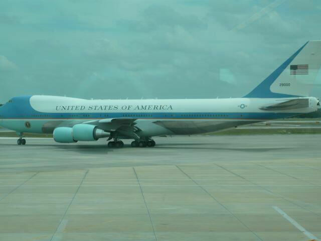 Als die Air Force One in der Breitseite vorbei ging zitterten die Scheiben