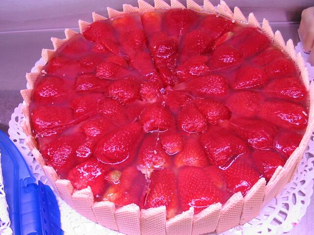 Manchmal versuche ich es auch etwas einfacher  (Erdbeerkuchen)