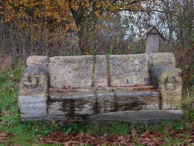 Holzsofa