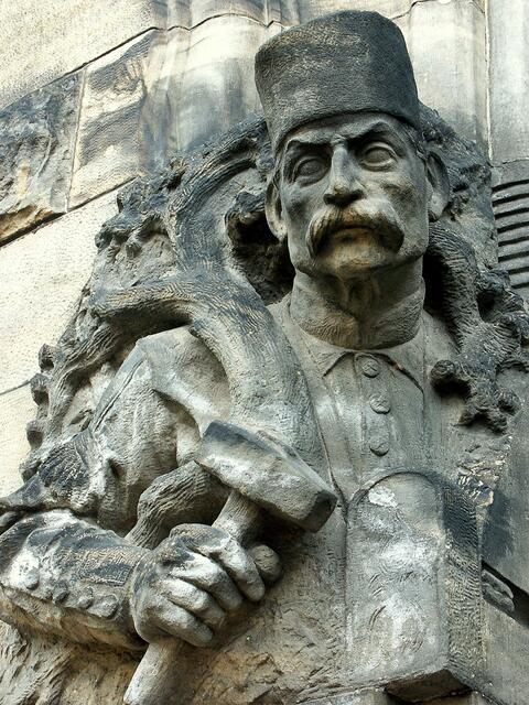 Bermannsskulputur am Dom
