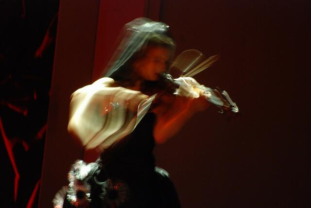 GOP wintervarieté orangerie Hannover: farben, klänge und artistik   06