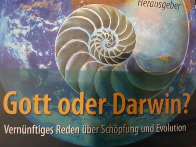 Das Buch der Herausgeber KLOSE & OEHLER (2008) soll eine konstruktive Auseinandersetzung von Schöpfung & EVOLUTION ermöglichen. Oehler zitiert mich S. 130: "Die belebte Natur verhält sich beim Formenschaffen wie ein Künstler (...)". Buch EST 1996 .