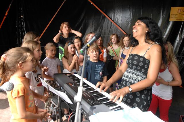 "Neusäß sucht den Superstar" auf dem Stadtfest