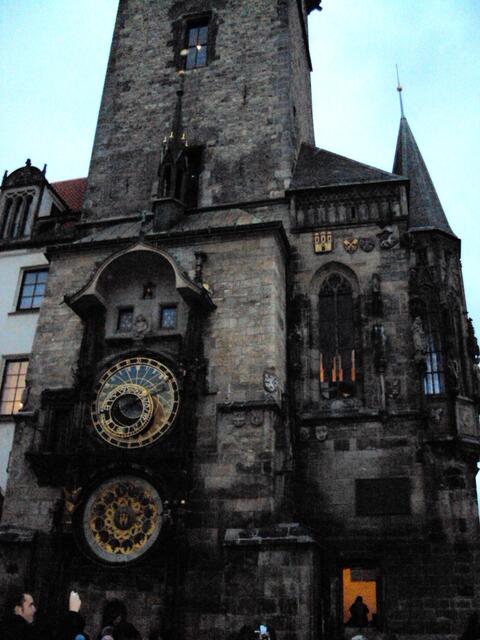 am Rathaus die astronomische Uhr