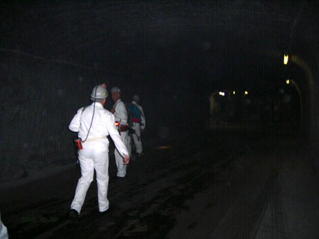 In 500 Meter Tiefe ist es ganz schön dunkel