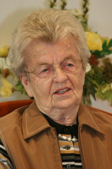 ...fröhlich mit dabei - die älteste Teilnehmerin (92 Jahre alt)...