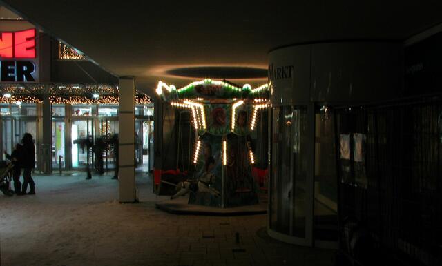 Weihnachtsmarkt Laatzen 2009 in Laatzen-Mitte hinter dem LEZ (Leine Center)