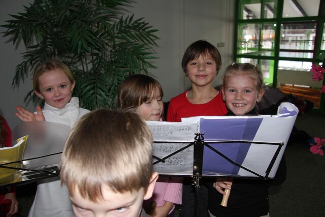 Flötenkinder zweite Klasse