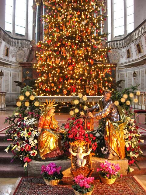 ein kirchlicher Christbaum