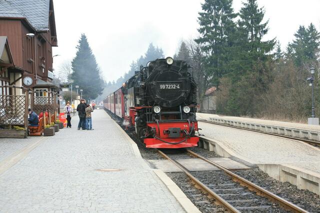 7232 im Bhf. Drei Annen Hohne.