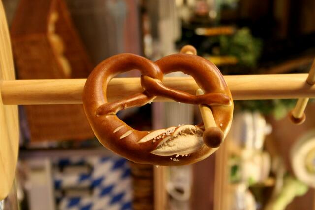 Brezel am bayrischen Stand