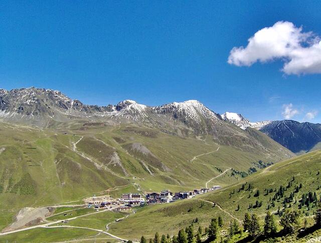 Kühtai liegt auf über 2000 m Höhe und unsere Wanderungen gingen alle bis über 3000 m hoch. War aber nichts dramatisches. Natürlich wenn man da mal einen Hang runtergekullert wären, wären wir auch tot gewesen aber die Wege waren gut zu erwandern. | Foto: Tubantia Wikipedia