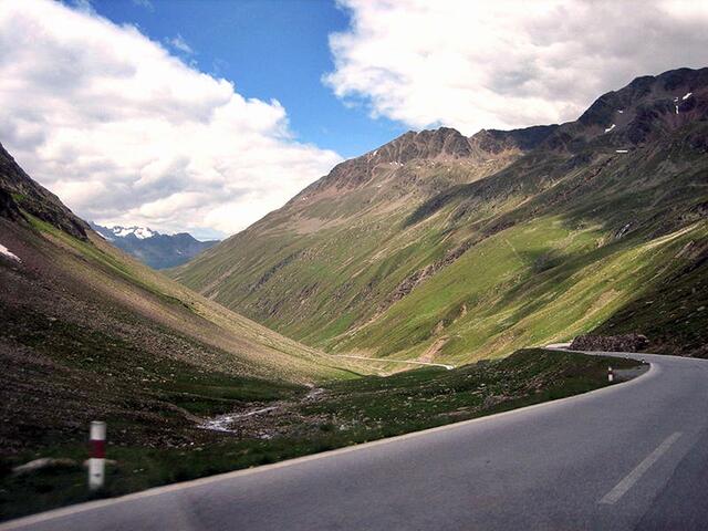 Die Baumgrenze ist längst passiert, | Foto: Hullie   Wikipedia