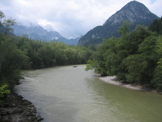 Die Enns hinterm Gesäuse