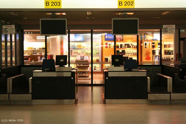 Duty Free Shop.