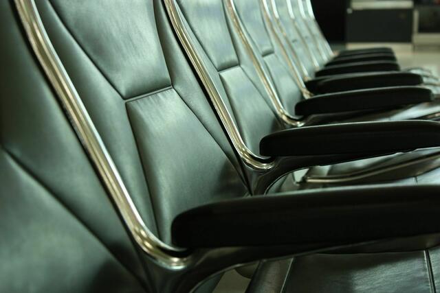 Wartebereich im Terminal B - wobei die alle gleich aussehen