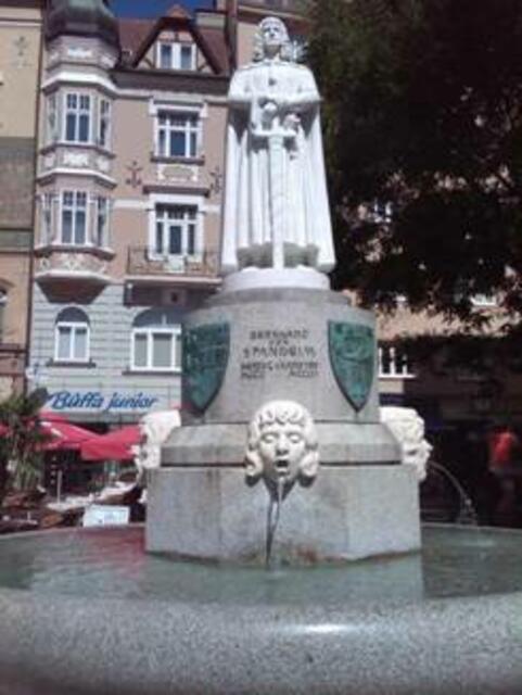 Herzog Bernard v. Sponheim / Statue Klagenfurt