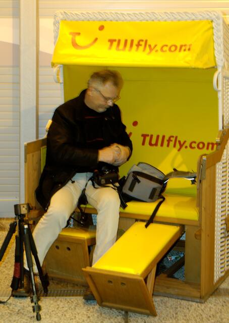 Andreas beim Koffer packen ....