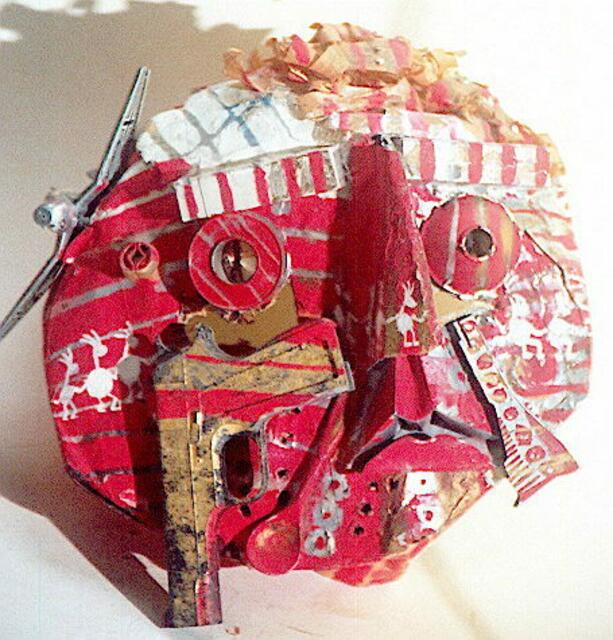 Abschlußarbeit Maske aus der Kunstschule Oberammergau