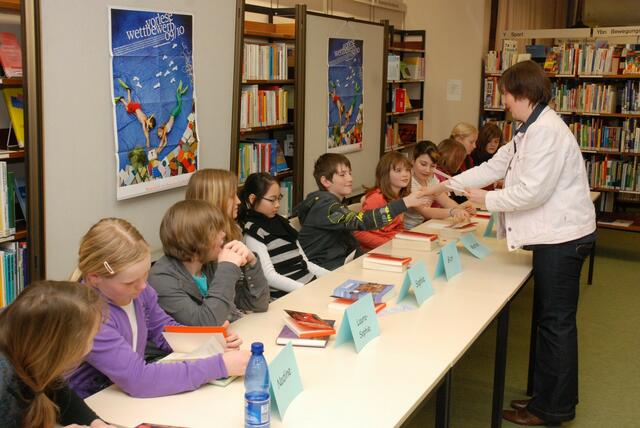 vorlesewettbewerb 2010 - die spannung wächst   17