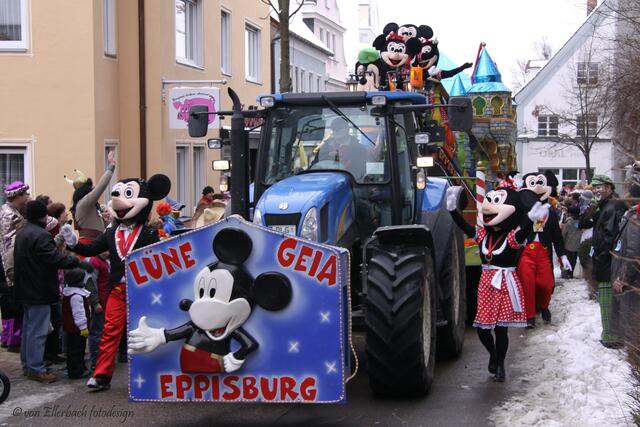 Micky Maus, Lüne-Geia aus Eppisburg mit ihrem prachtvoll gestalteten Wagen