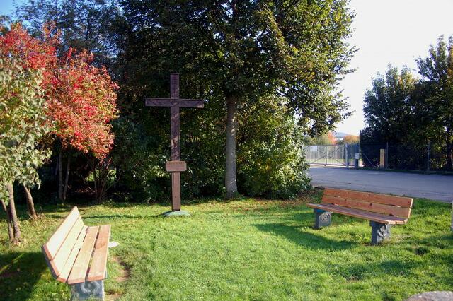 In Herbstfarben-präsentiert sich das Kolpingskreuz