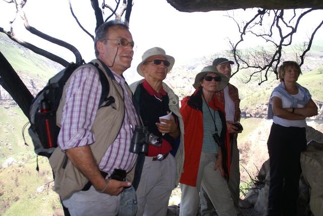 Ankunft bei den originalen Felsbildern in den Drakensbergen