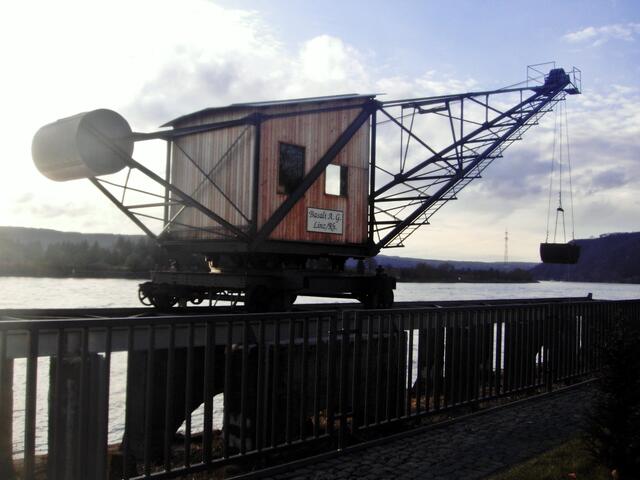 hatten das große Glück, dass unser Basalt günstig auf dem Wasserweg transportiert werden konnte.