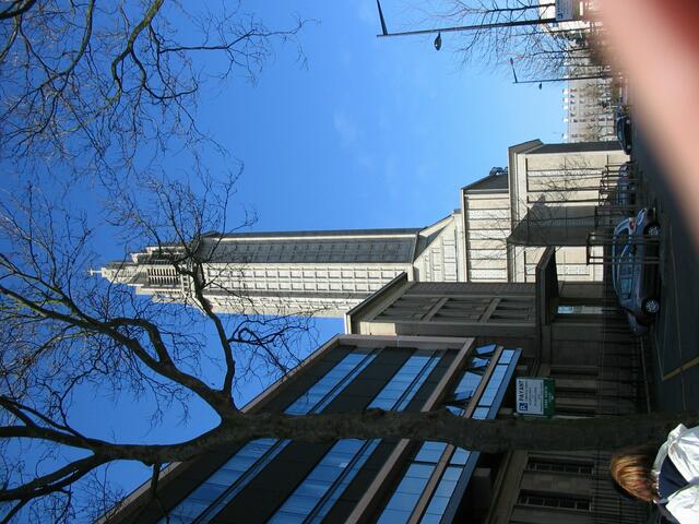 St. Joseph-Kirche mit 92 m Turm