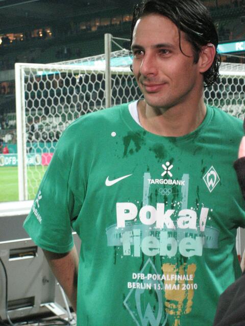 Schoss das 2:0 für Werder: Claudio Miguel Pizarro Bosio