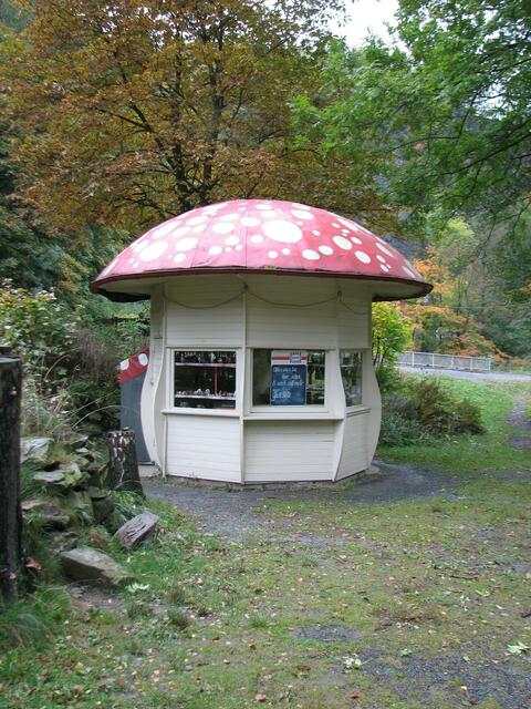Kiosk auf dem Spielplatz am Radau-Wasserfall (©Katja Woidtke) | Foto: Katja Woidtke