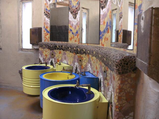 Das sind übrigens die sanitären Anlagen in Sambesi