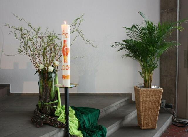 Dekoration neben dem Altar