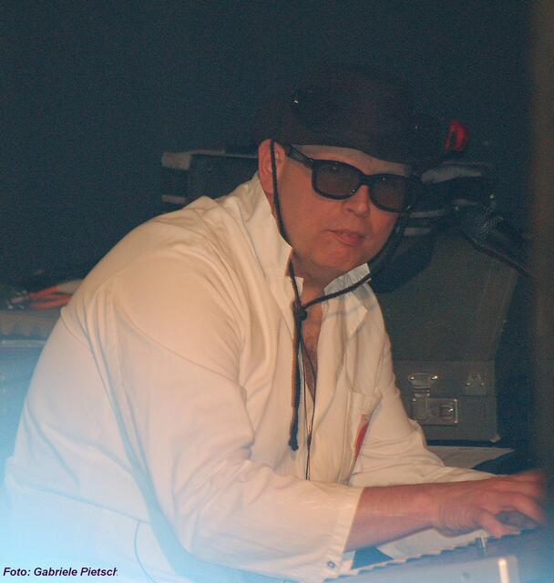 Keyboarder Jürgen (Kulle) Peters aus Gümmer