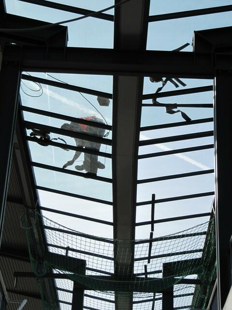 09.04.: Montage der Glasplatten