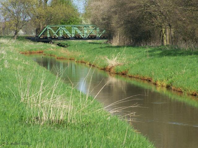 Die Brücke der ehemaligen Kalibahn Ehlershausen-Kaliwerk Niedersachsen Wathlingen-Kaliwerk Riedel.